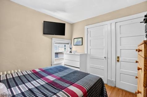90 7TH Street Ridgefield Park Village NJ 07660