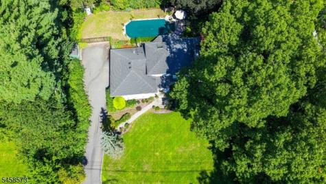 16 Warwick Road Chatham NJ 07928