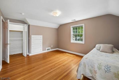 22 Homestead Terrace Scotch Plains NJ 07076