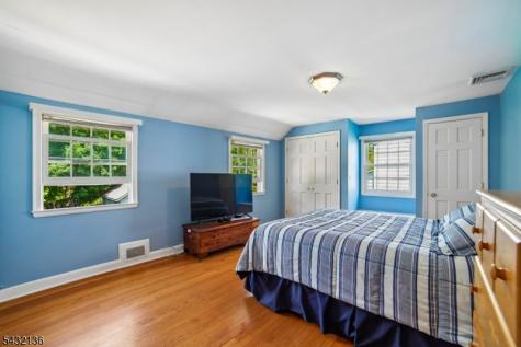 22 Homestead Terrace Scotch Plains NJ 07076