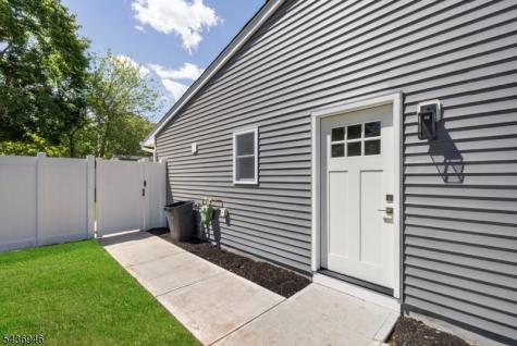 19 Springdale Road South Brunswick NJ 08824