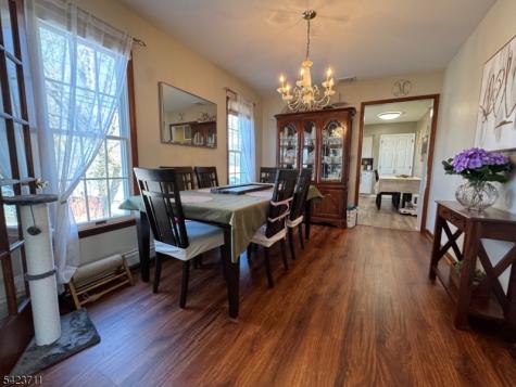 33 Woodsedge Avenue Mount Olive NJ 07828