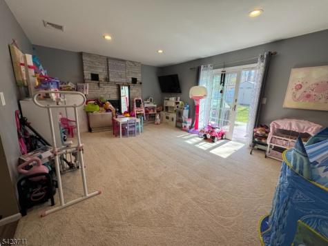 33 Woodsedge Avenue Mount Olive NJ 07828
