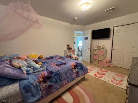 33 Woodsedge Avenue Mount Olive NJ 07828