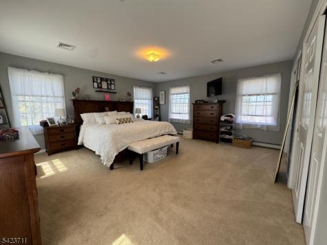 33 Woodsedge Avenue Mount Olive NJ 07828