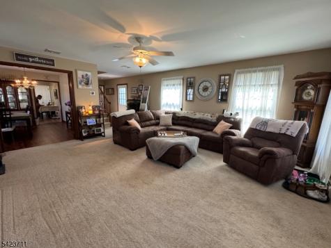 33 Woodsedge Avenue Mount Olive NJ 07828