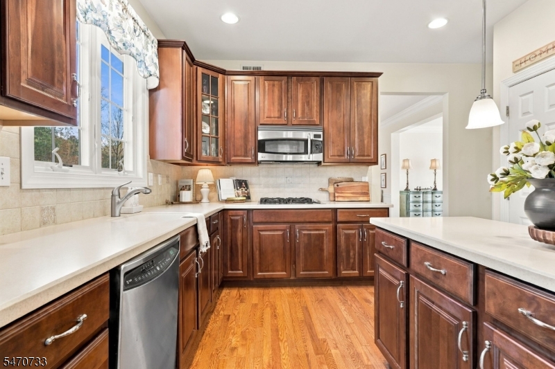 26 Rouser Way Hillsborough NJ 08844