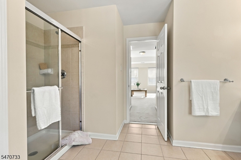 26 Rouser Way Hillsborough NJ 08844