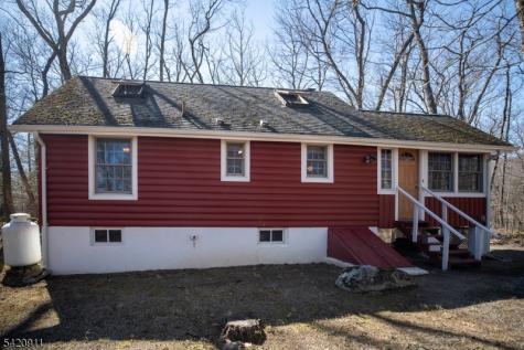5 Anawa Road Vernon NJ 07422