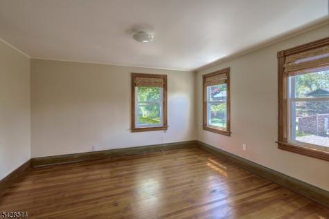 16 William Street Tewksbury NJ 08858