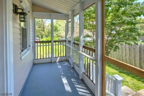 16 William Street Tewksbury NJ 08858