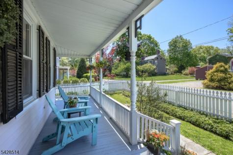 16 William Street Tewksbury NJ 08858