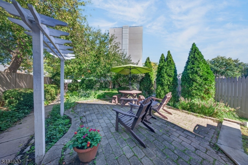 58 Somerset Street Somerville NJ 08876
