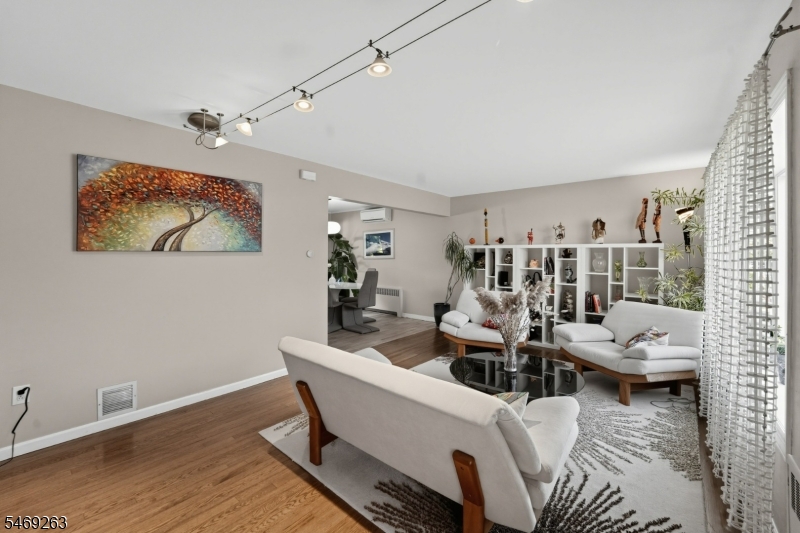 40 Jackson Street Nutley NJ 07110