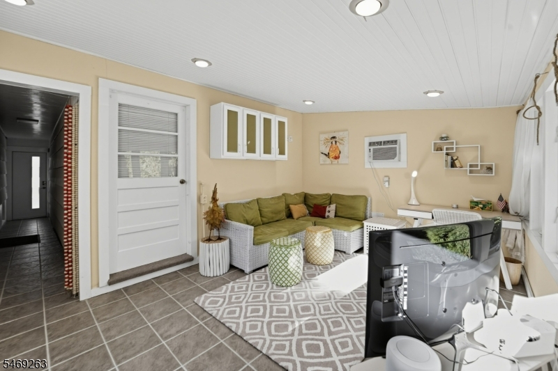 40 Jackson Street Nutley NJ 07110
