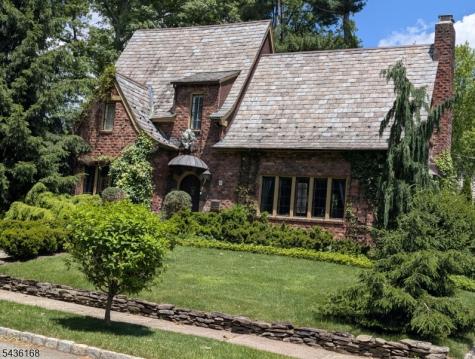 9 S Brookwood Drive Montclair NJ 07042