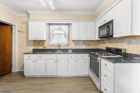 40 Ling Street Woodbridge NJ 08863