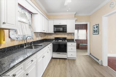 40 Ling Street Woodbridge NJ 08863