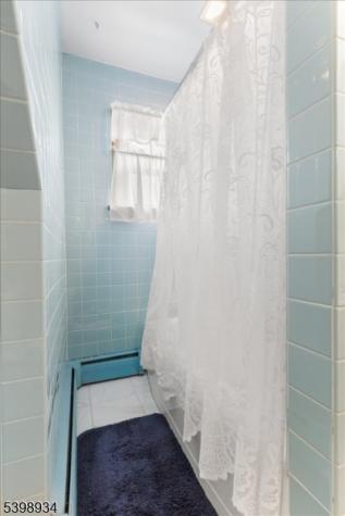 40 Ling Street Woodbridge NJ 08863