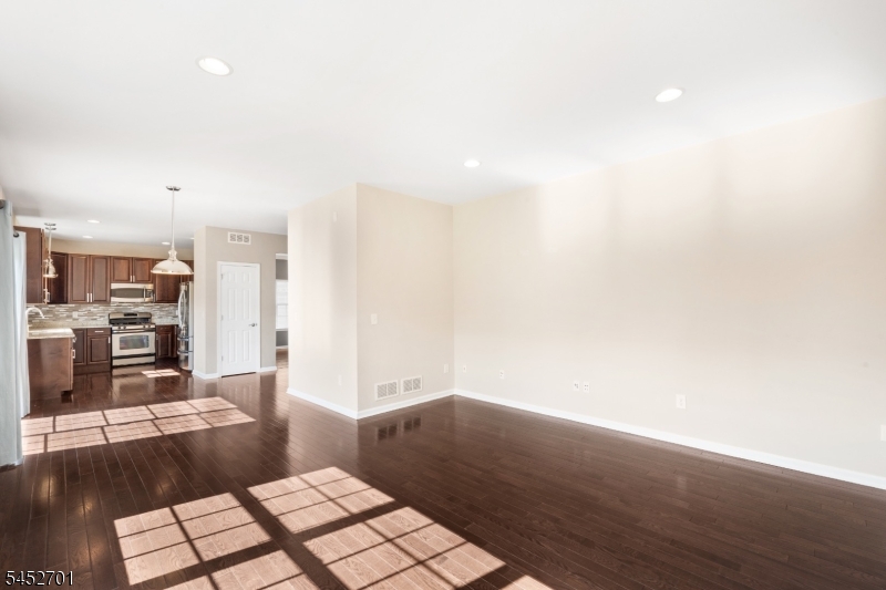 10 Willocks Circle Franklin NJ 08873