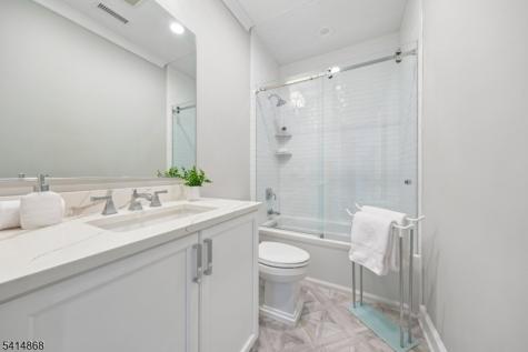 1 Cora Way Millburn NJ 07078