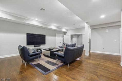 1 Cora Way Millburn NJ 07078