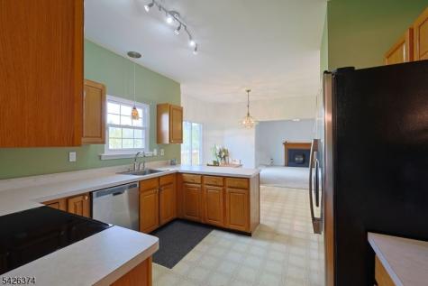 14 Thomas Road Lafayette NJ 07848