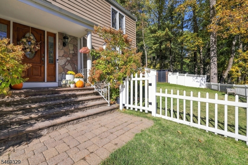 49 Raynor Road Morris NJ 07960