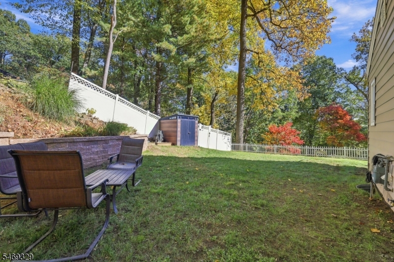 49 Raynor Road Morris NJ 07960