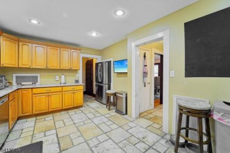 5 Overlook Avenue West Orange NJ 07052