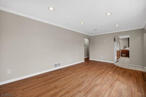 340 Old Post Road Edison NJ 08817