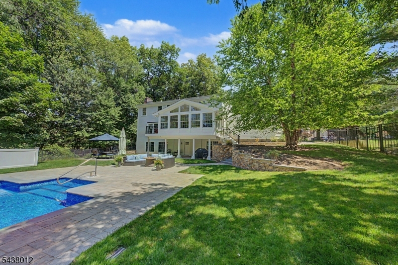 11 Goose Cove Lane Ramsey NJ 07446