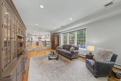 11 Goose Cove Lane Ramsey NJ 07446