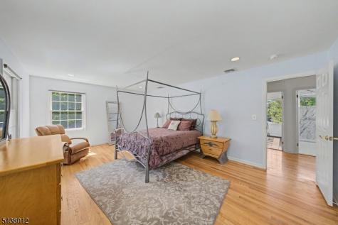 11 Goose Cove Lane Ramsey NJ 07446