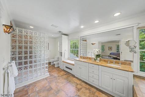 11 Goose Cove Lane Ramsey NJ 07446