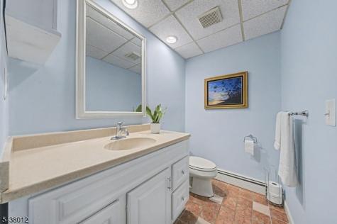 11 Goose Cove Lane Ramsey NJ 07446