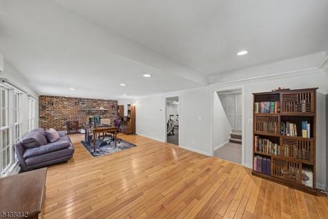 11 Goose Cove Lane Ramsey NJ 07446