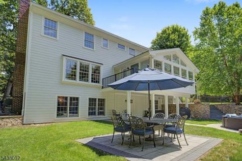 11 Goose Cove Lane Ramsey NJ 07446