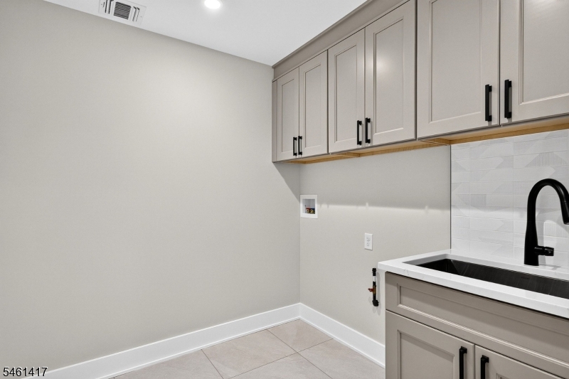 1978 Grand Street Scotch Plains NJ 07076