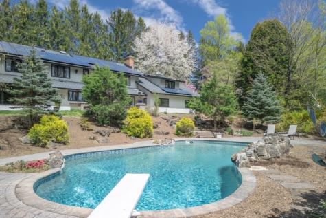 2 Elliot Farm Road Tewksbury NJ 07830