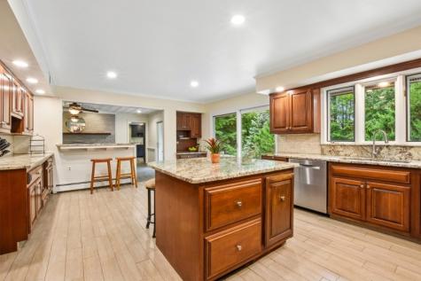 2 Elliot Farm Road Tewksbury NJ 07830