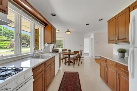 403 W Oakland Avenue Oakland NJ 07436