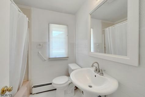 403 W Oakland Avenue Oakland NJ 07436