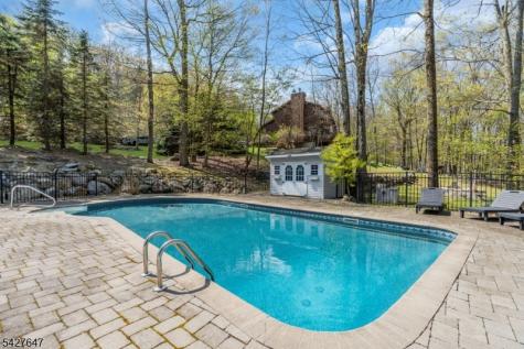 16 Joan Drive Byram NJ 07874