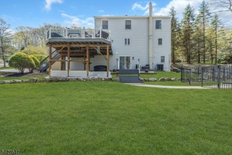 16 Joan Drive Byram NJ 07874