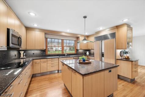 8 Bennington Road Morris NJ 07960