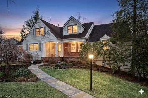 8 Bennington Road Morris NJ 07960