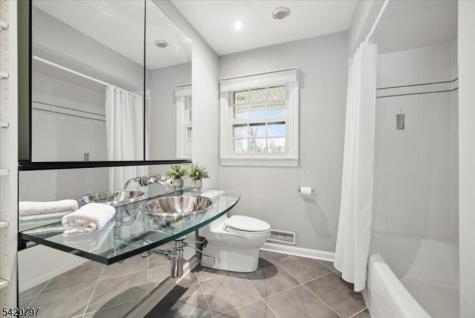 8 Bennington Road Morris NJ 07960