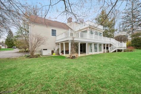 8 Bennington Road Morris NJ 07960