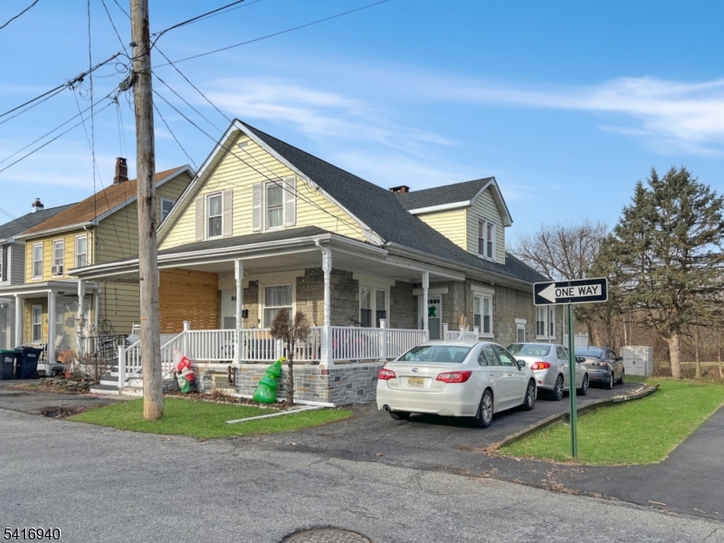 298 Maple Avenue Pohatcong NJ 08865
